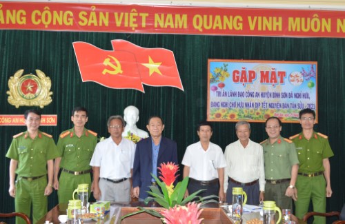 Bình Sơn: Tổ chức gặp mặt tri ân lãnh đạo Công an huyện qua các thời kỳ