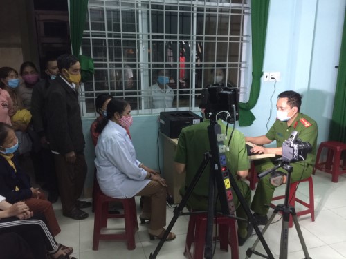 Công an huyện Trà Bồng nỗ lực làm căn cước cho công dân