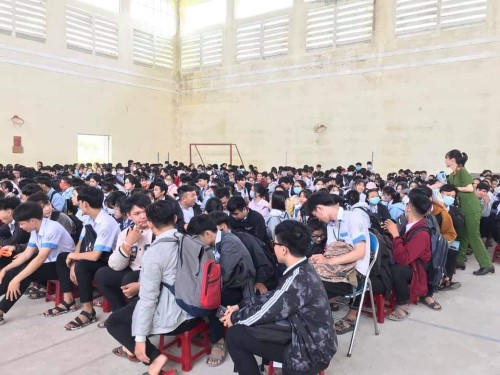 Bình Sơn: Tư vấn tuyển sinh vào các trường Công an nhân dân năm 2021