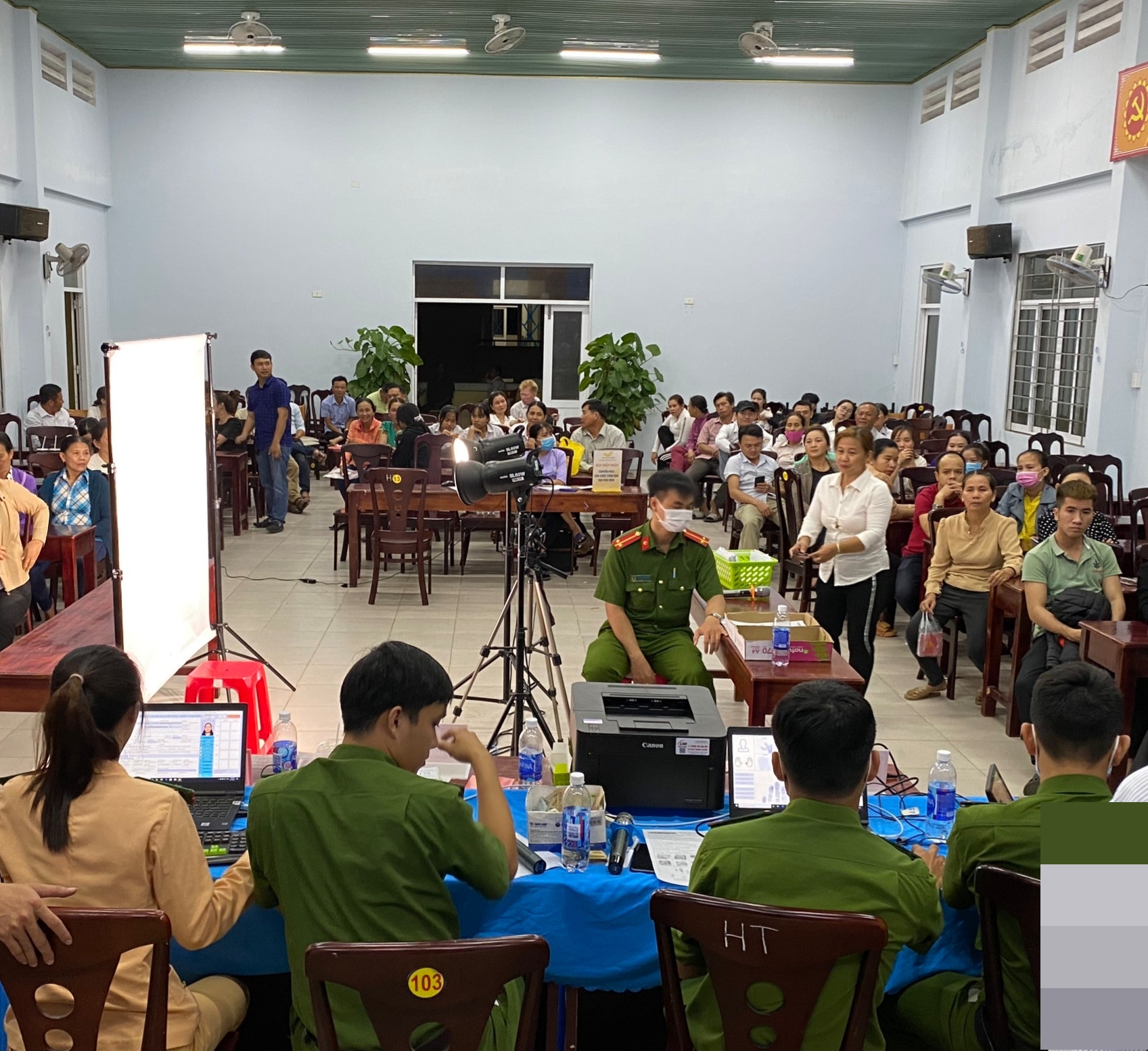 Công an huyện Bình Sơn thực hiện cao điểm chiến dịch cấp căn cước công dân