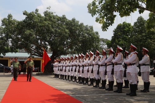 Đồng chí Đại tướng Tô Lâm thăm và làm việc tại Công an tỉnh Quảng Ngãi