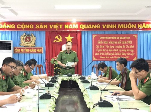 Chi bộ Văn phòng Cơ quan Cảnh sát điều tra tổ chức sinh hoạt chủ điểm “Vận dụng tư tưởng Hồ Chí Minh về giáo dục lý luận chính trị trong học tập, quán triệt Nghị quyết Đại hội Đảng các cấp”
