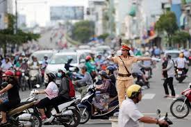 Thành ủy Quảng Ngãi chỉ đạo tăng cường thực hiện các giải pháp bảo đảm trật tự, an toàn giao thông, kiềm chế tai nạn giao thông trong thời gian đến
