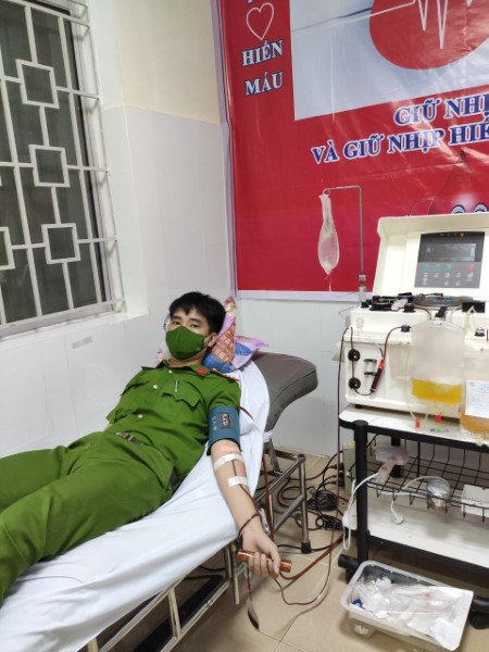 Bình Sơn: Thượng úy Cảnh sát hai lần hiến máu cứu người