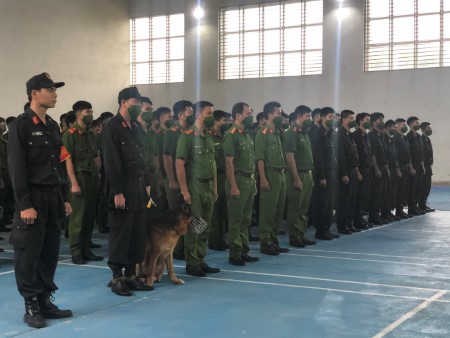 Khai giảng lớp huấn luyện nâng cao lực lượng Cảnh sát cơ động năm 2021