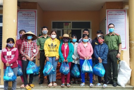 Hoạt động tình nguyện mùa Xuân tại huyện Trà Bồng