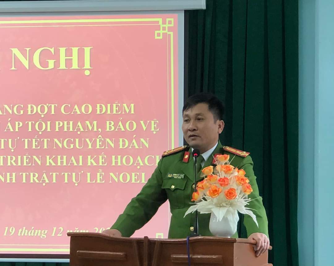 Công an huyện Trà Bồng sơ kết 01 tháng đợt cao điểm tấn công, trấn áp tội phạm Tết 2023 và triển khai kế hoạch bảo đảm an ninh, trật tự Lễ Noel năm 2022