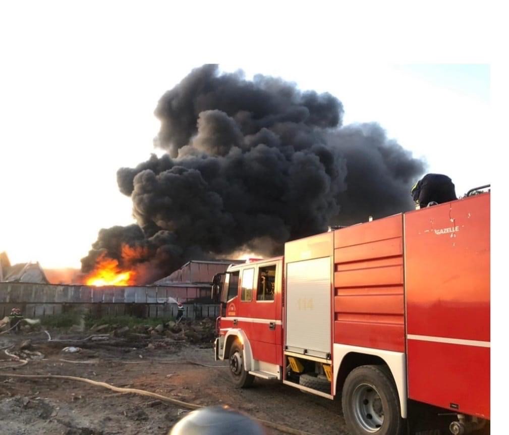 Cháy xưởng xốp tại Cụm công nghiệp làng nghề Tịnh Ấn Tây