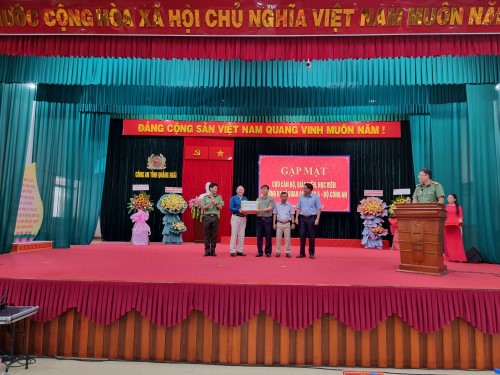 Công an tỉnh Quảng Ngãi tổ chức gặp mặt cựu cán bộ, giáo viên, học viên Trường Hạ sỹ quan Công an 5 - Bộ Công an