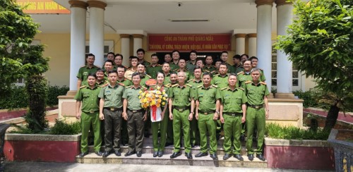 Công an thành phố Quảng Ngãi tổ chức gặp mặt nhân Kỷ niệm 61 năm Ngày truyền thống lực lượng Cảnh sát nhân dân (20/7/1962 – 20/7/2023)