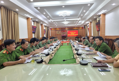 Công an Quảng Ngãi hưởng ứng Ngày Pháp luật nước Cộng hòa xã hội chủ nghĩa Việt Nam năm 2023