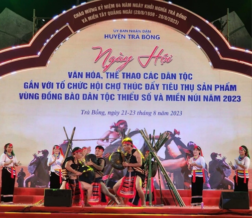 Một số thành tựu về công tác Nhân quyền ở vùng đồng bào dân tộc thiểu số huyện Trà Bồng