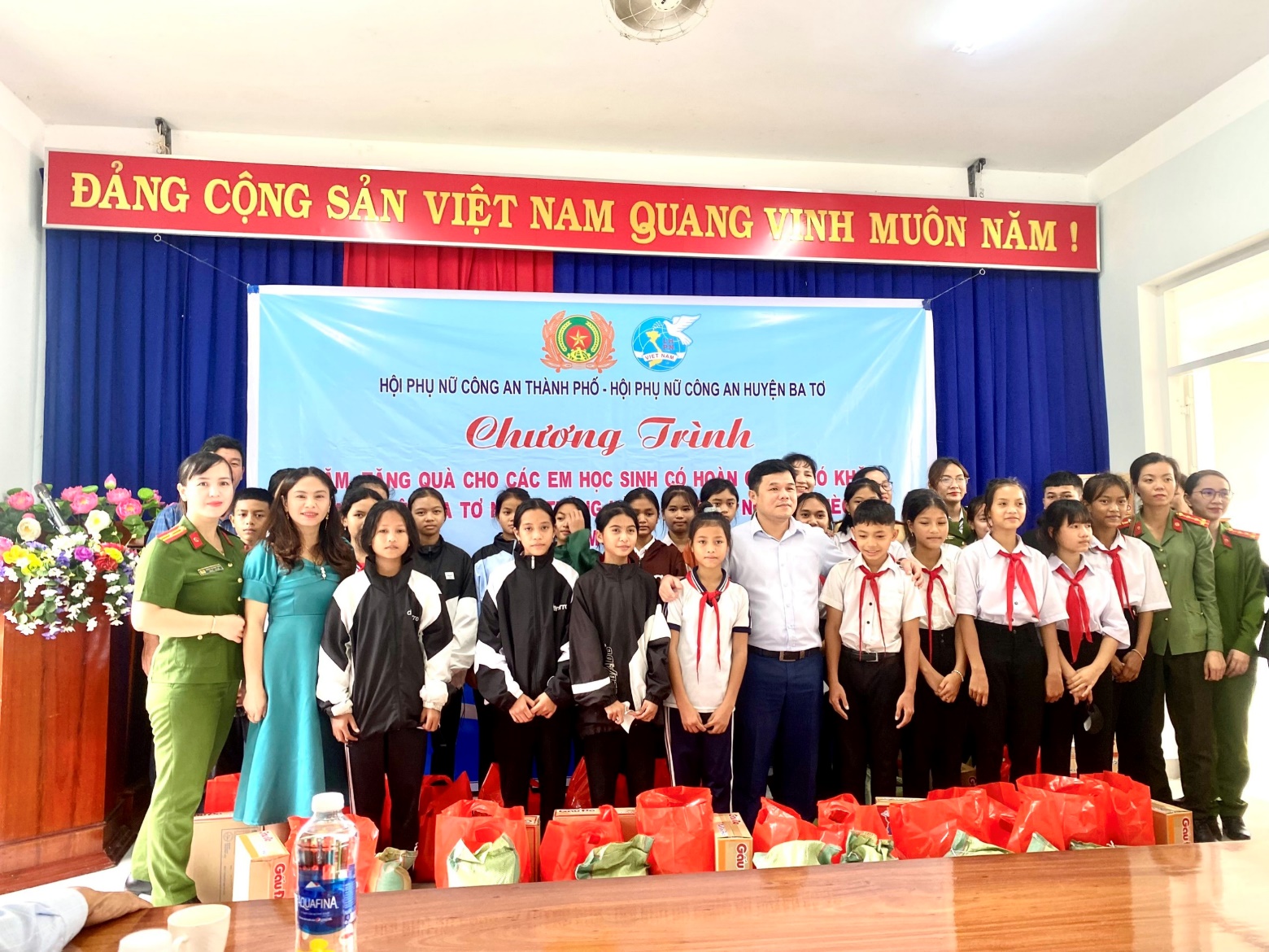 Hội Phụ nữ Công an huyện Ba Tơ: Tiếp tục hưởng ứng Tháng cao điểm 