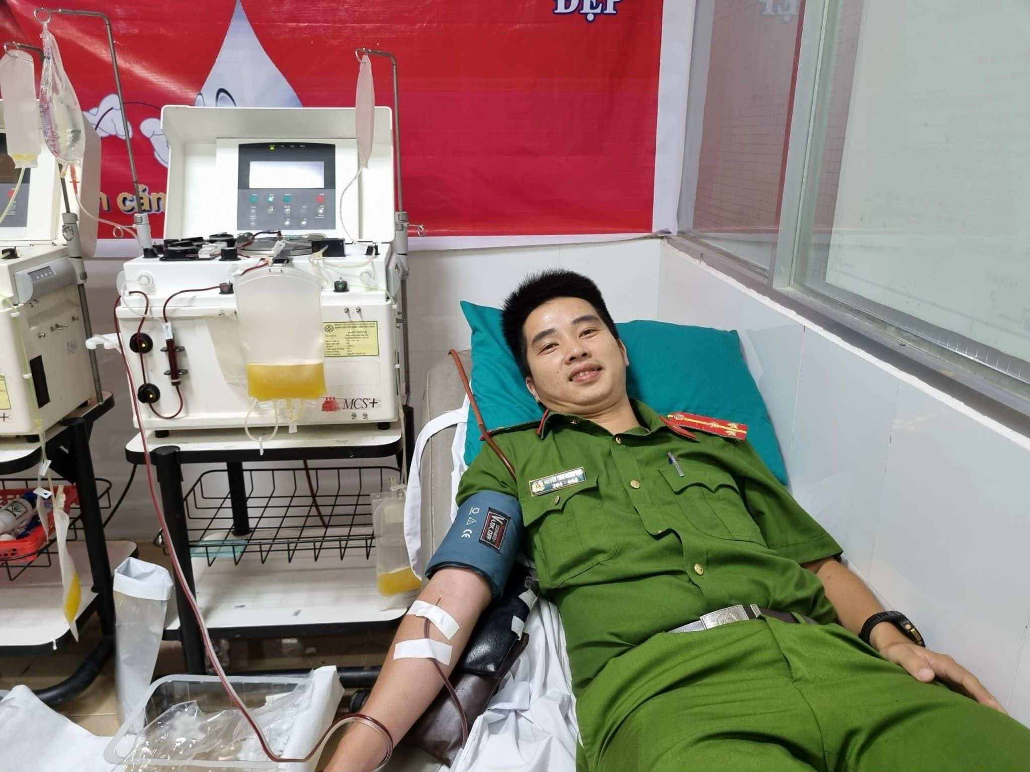 Thượng úy 34 lần hiến máu, hiến tiểu cầu cứu người