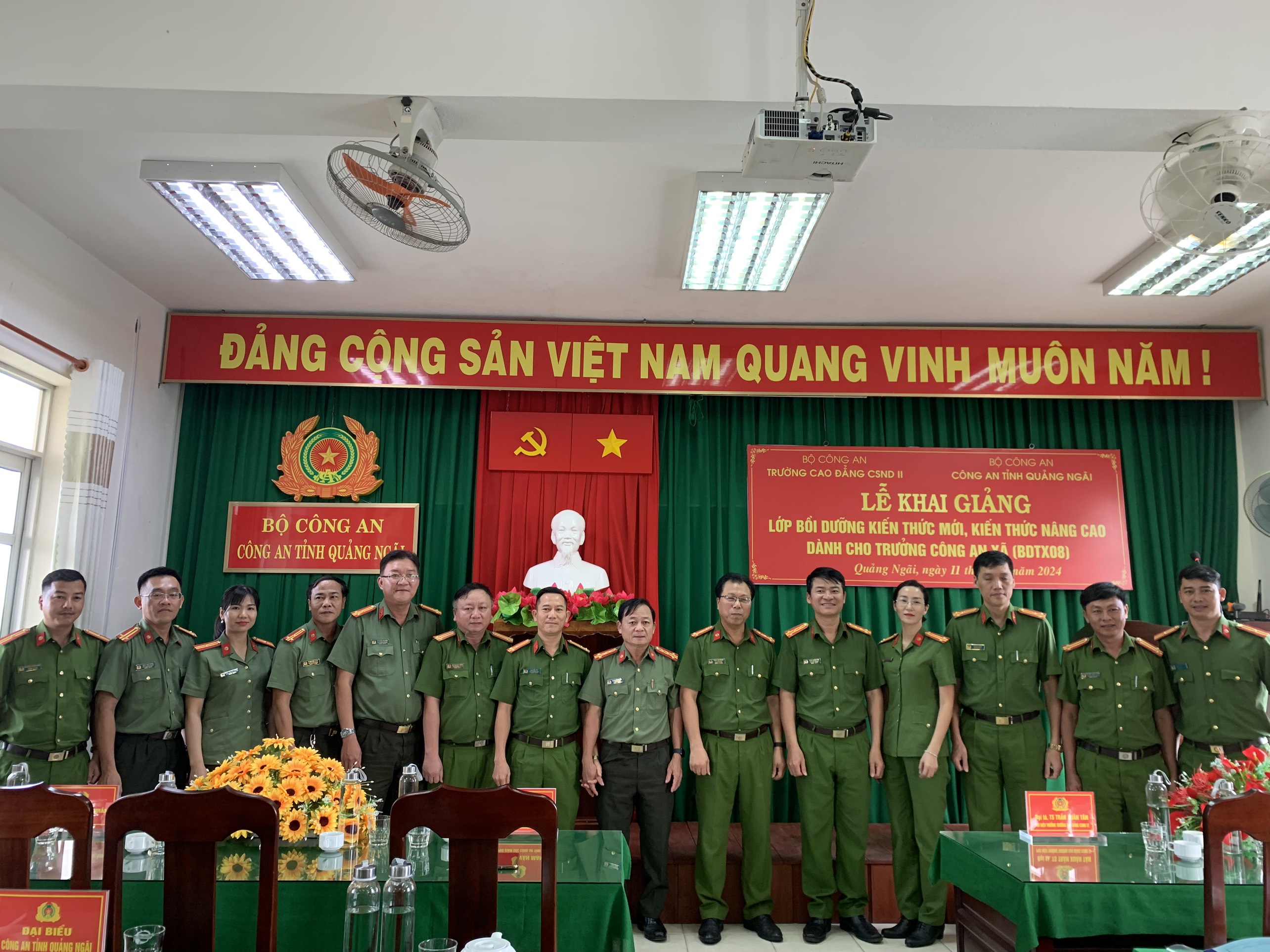 Công an tỉnh Quảng Ngãi: Khai giảng lớp bồi dưỡng cập nhật kiến thức mới, kiến thức nâng cao đối với Trưởng Công an xã