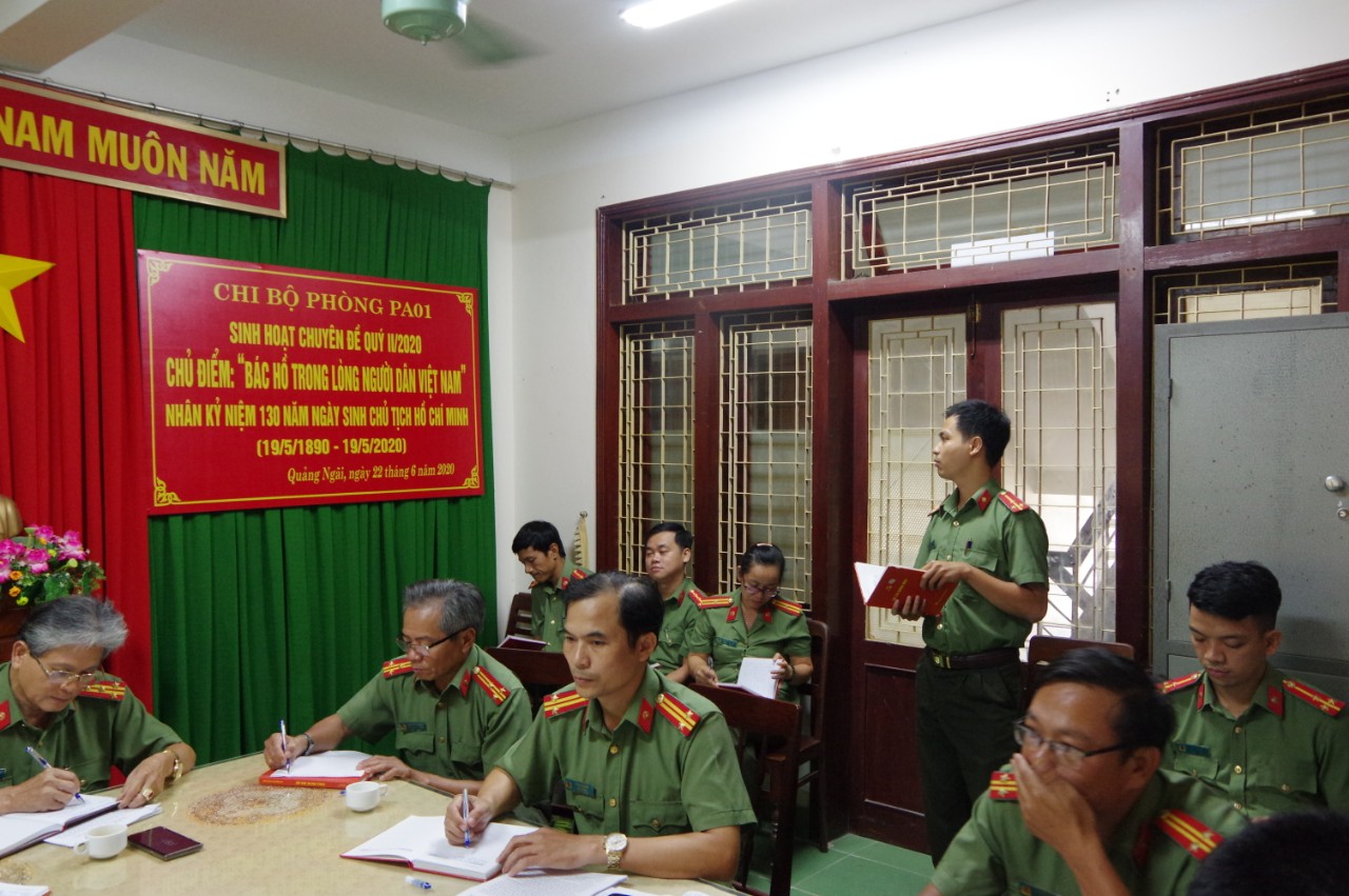​Chi bộ Phòng An ninh đối ngoại tổ chức Hội nghị sinh hoạt chuyên đề “Bác Hồ trong lòng người dân Việt Nam”