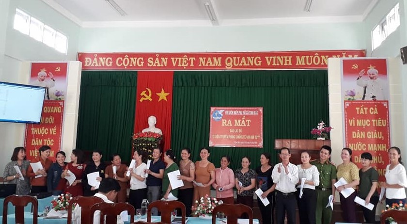 ​Sơn Tịnh: Hội LHPN xã Tịnh Bắc ra mắt Câu lạc bộ tuyên truyền phòng, chống tệ nạn ma túy