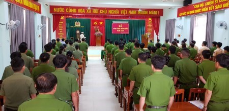 ​Cán bộ, chiến sĩ Công an huyện Tư Nghĩa tổ chức lễ báo công dâng Bác năm 2020