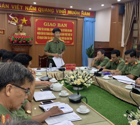 Công an tỉnh Quảng Ngãi: Giao ban Công tác an ninh 06 tháng đầu năm 2020 và quán triệt một số kế hoạch công tác bảo đảm an ninh, trật tự trên địa bàn tỉnh