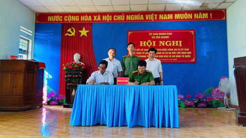 Ký kết Chương trình phối hợp giữa lực lượng Công an – Ủy ban mặt trận Tổ quốc Việt Nam xã Trà Giang