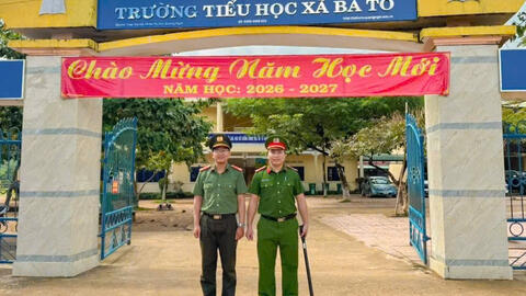 Công an xã Ba Tô bảo đảm an ninh, an toàn Hội nghị đối thoại với cán bộ, giáo viên