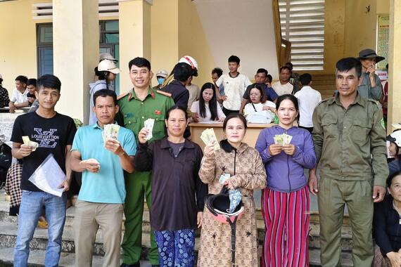 Quảng Ngãi đảm bảo chi trả quà lễ đến tay người dân đúng đủ, kịp thời
