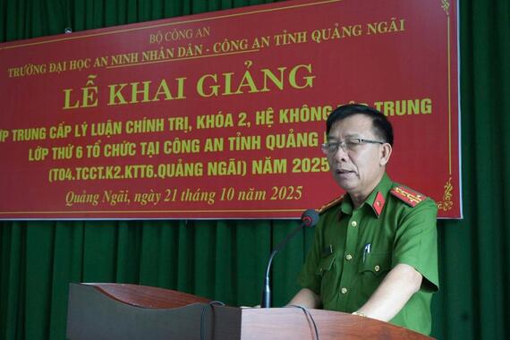 Khai giảng Lớp trung cấp lý luận chính trị hệ không tập trung tại Công an tỉnh Quảng Ngãi