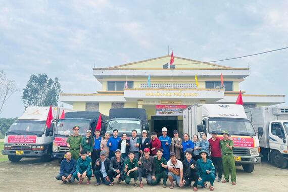 Trà Câu: Công an phường chung tay hỗ trợ đồng bào bị thiệt hại do lũ lụt tại Gia Lai và Đắk Lắk