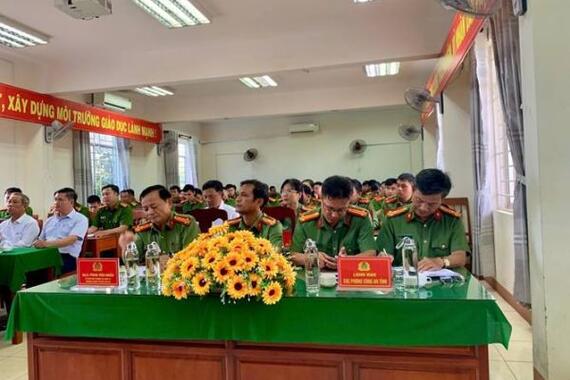 Công an tỉnh Quảng Ngãi khai giảng lớp bồi dưỡng tiếng dân tộc thiểu số Hre và Co năm 2025