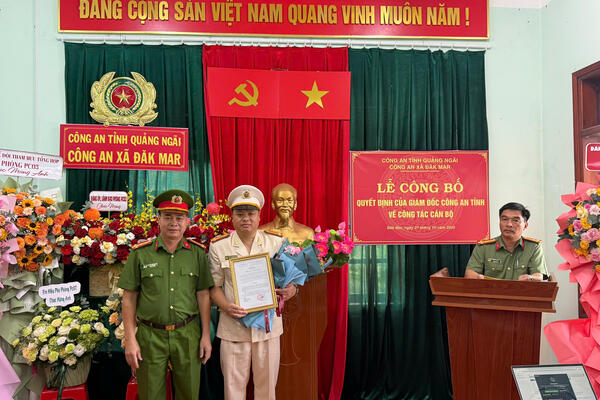 Công an xã Đăk Mar tổ chức Lễ công bố Quyết định của Giám đốc Công an tỉnh về công tác cán bộ