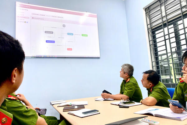 Công an xã Khánh Cường đẩy mạnh ứng dụng chuyển đổi số trong thực ‎hiện nhiệm vụ