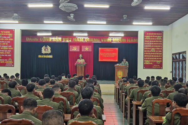 Công an tỉnh Quảng Ngãi khai giảng Lớp huấn luyện, bồi dưỡng cho Lực lượng tham gia bảo vệ an ninh, trật tự ở cơ sở năm 2026