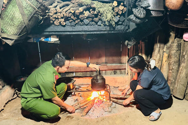 Giữ lửa bếp của người Co tại Thanh Bồng