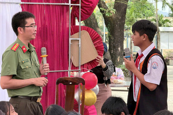 Giữ vững trận địa tư tưởng trên không gian số ( Kỳ 3)