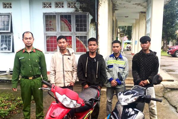 Công an xã Kon Đào tăng cường tuần tra, kịp thời răn đe thanh thiếu niên vi phạm trật tự công cộng