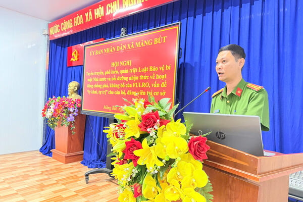 Công an xã Măng Bút tham mưu tổ chức tập huấn phòng, chống khủng bố, FULRO và ly khai, tự trị