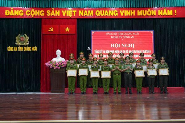 Triển khai thực hiện các giải pháp thực hiện hiệu quả việc học tập và làm theo tư tưởng, đạo đức, phong cách Hồ Chí Minh trong giai đoạn mới