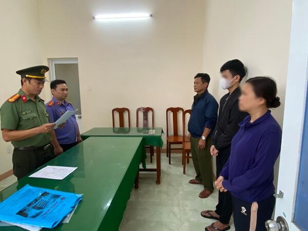 Quảng Ngãi: Khởi tố thanh niên 19 tuổi dùng ảnh nhạy cảm để tống tiền