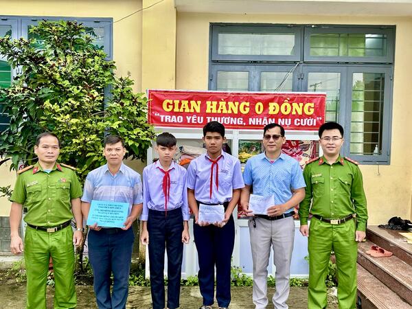 Điểm cầu kết nối, chia sẻ yêu thương