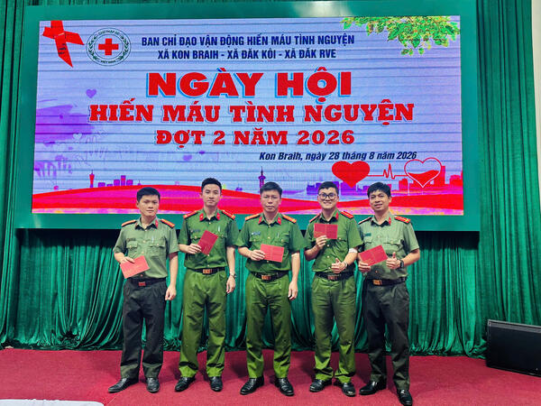 Công an xã Đăk Kôi tích cực hưởng ứng phong trào hiến máu tình nguyện