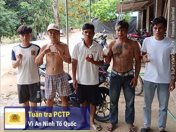 Công an xã Ba Tô kiểm tra ma túy trong thanh thiếu niên, 100% mẫu thử âm tính