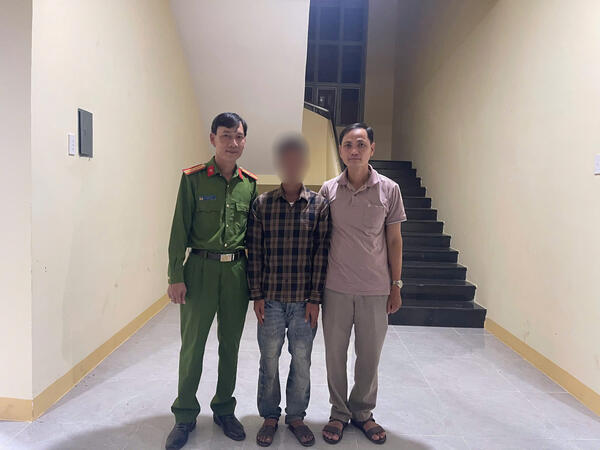 Công an xã Tây Trà kịp thời tìm kiếm, hỗ trợ đưa người bệnh trở về cơ sở điều trị